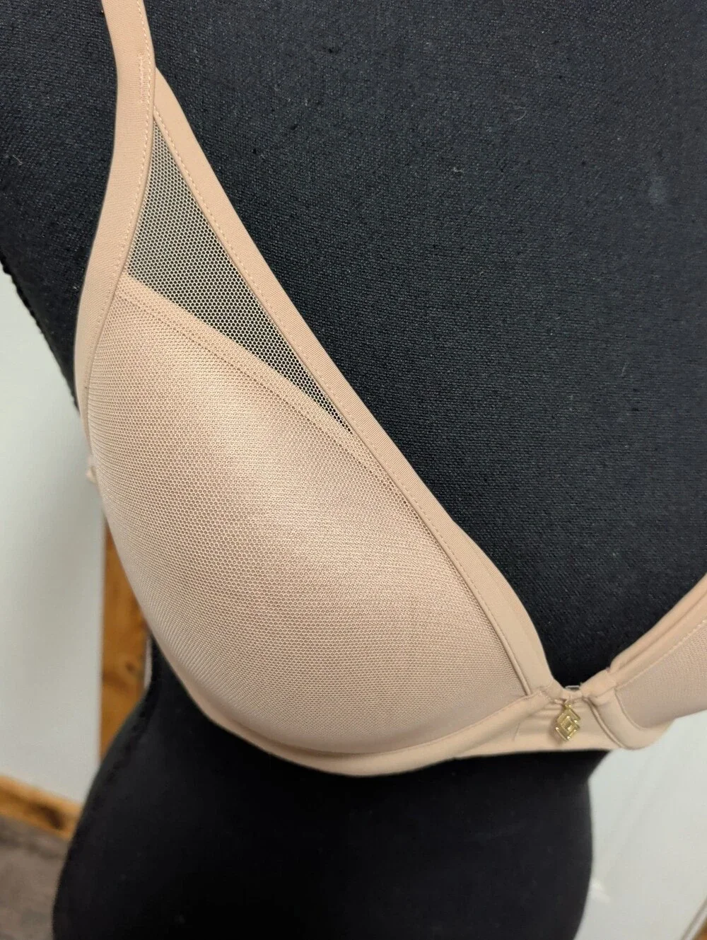 Thirdlove 24/7 Classic Uplift Plunge Bra 34B 1/2 Microfiber Nude